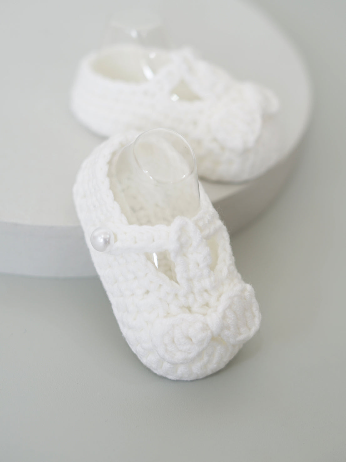 Bow Crochet Shoes in White