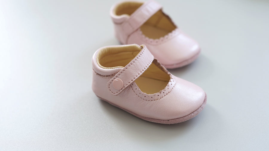 Abbey Shoes in Baby Pink (Defect)