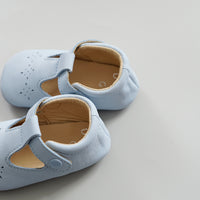 Cambridge Shoes in Baby Blue (Defect)