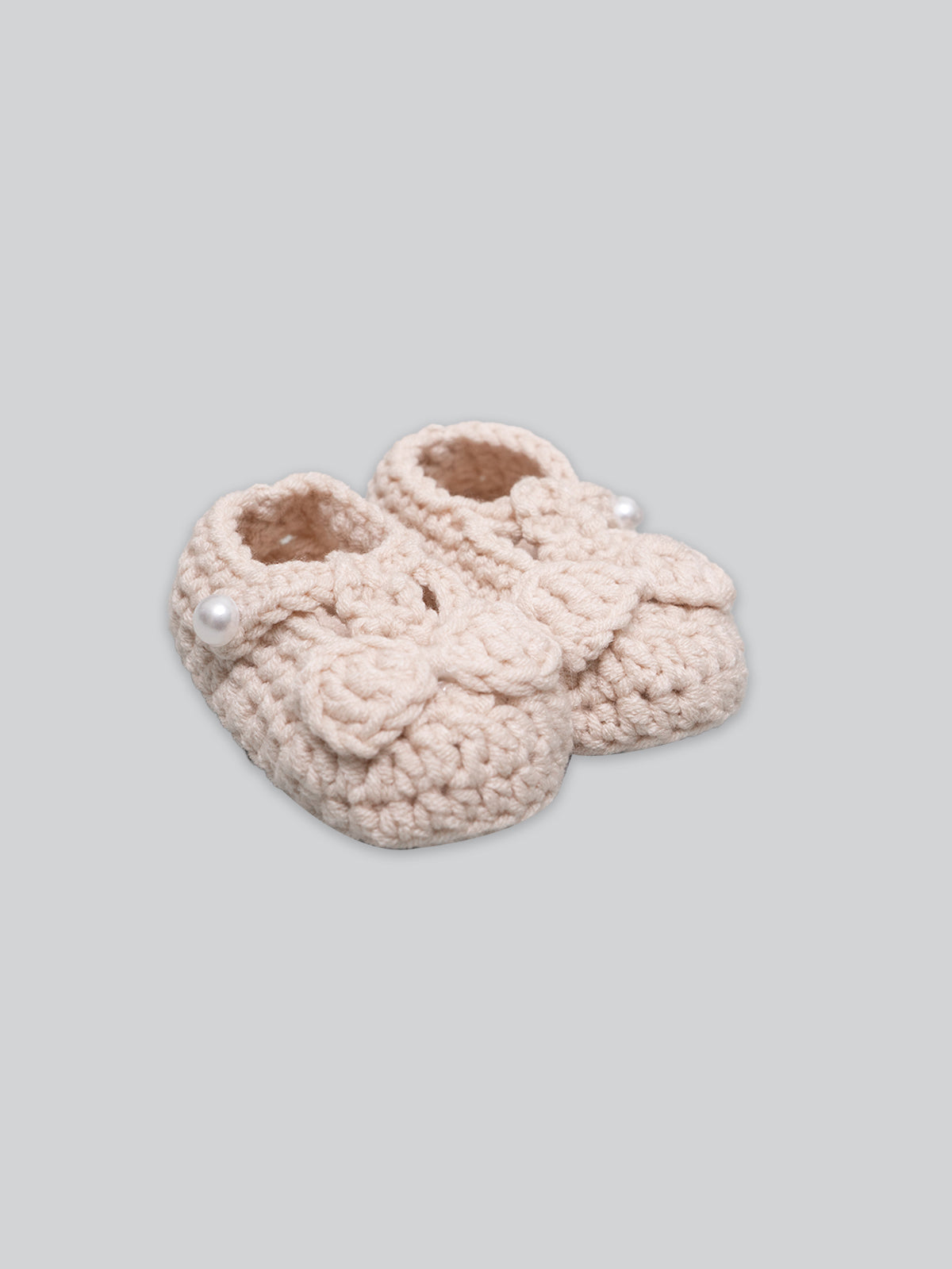 Bow Crochet Shoes in Beige