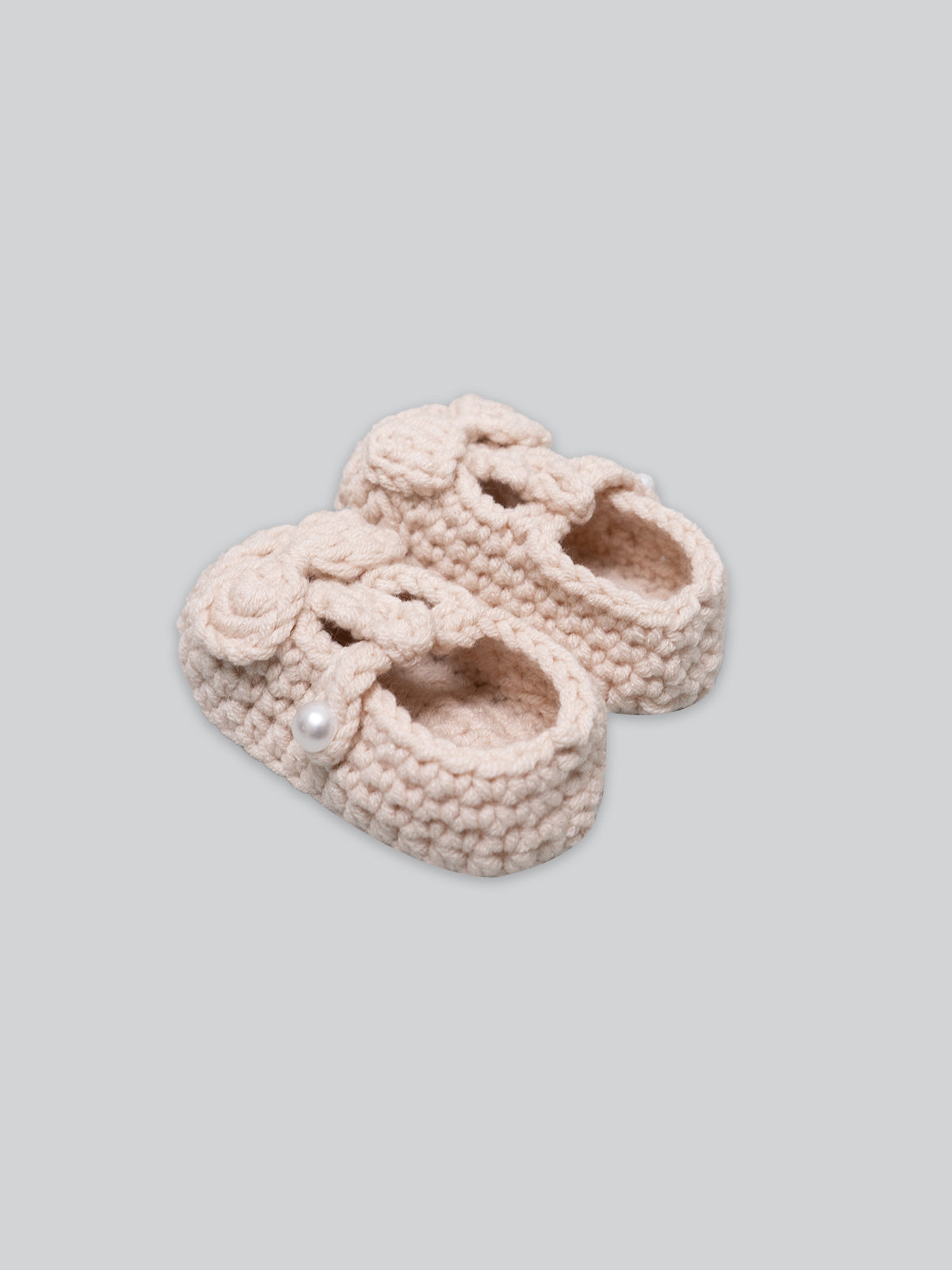 Bow Crochet Shoes in Beige