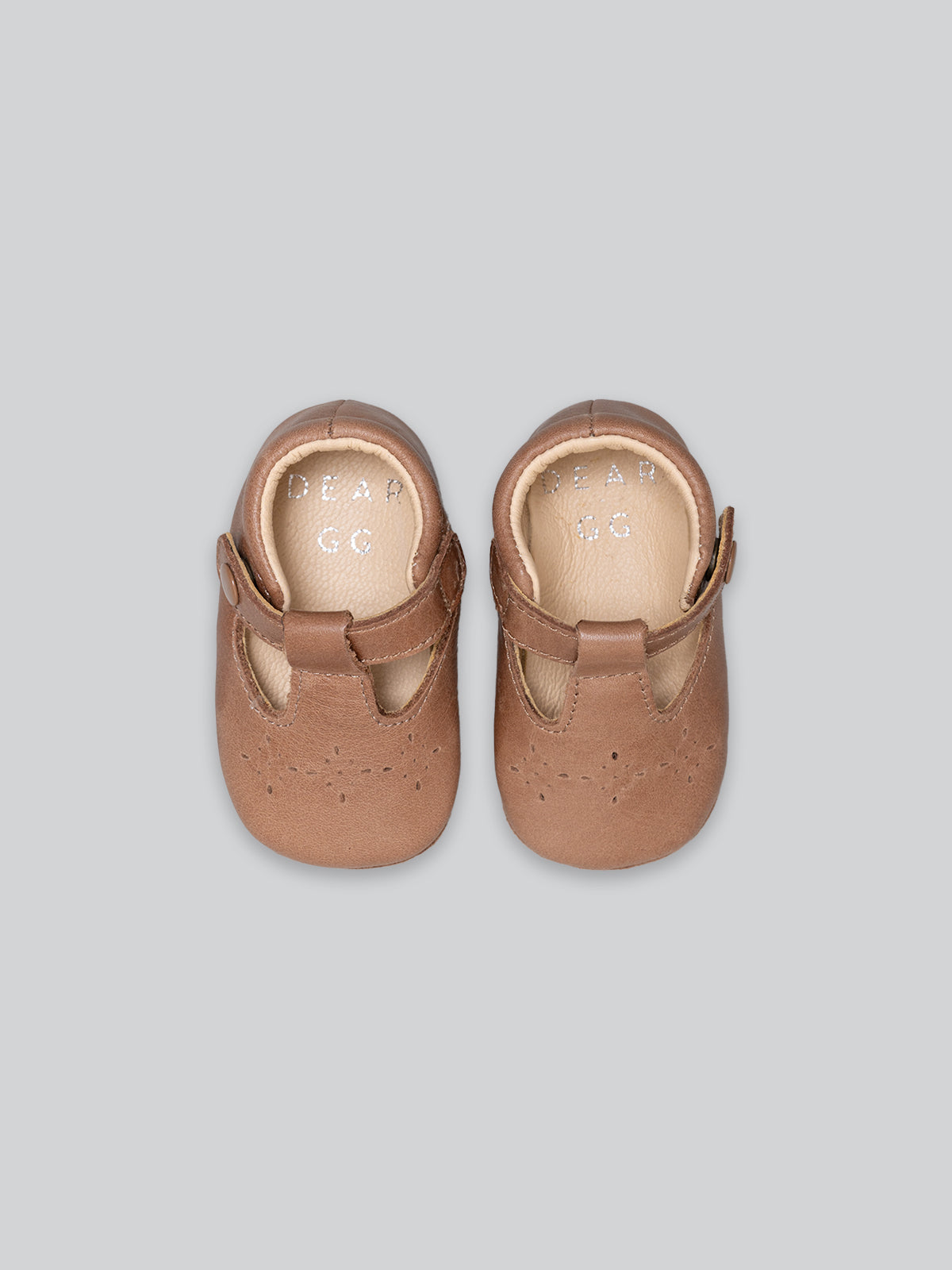 Cambridge Shoes in Tan
