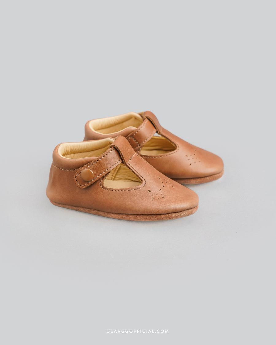 Cambridge Shoes in Tan (Defect)