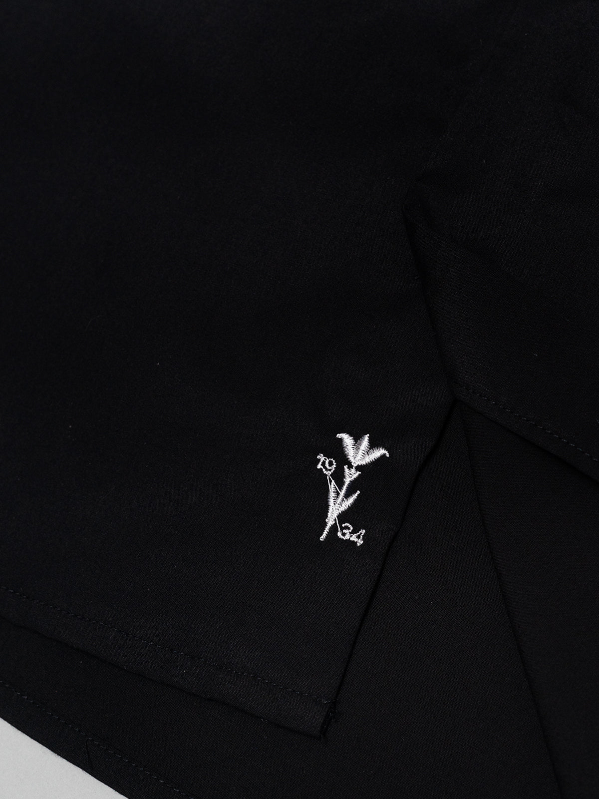 The Gentleman Shirt in Jet Black