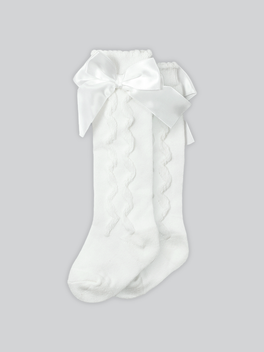 Holiday Cable Knit Socks in Ivory White