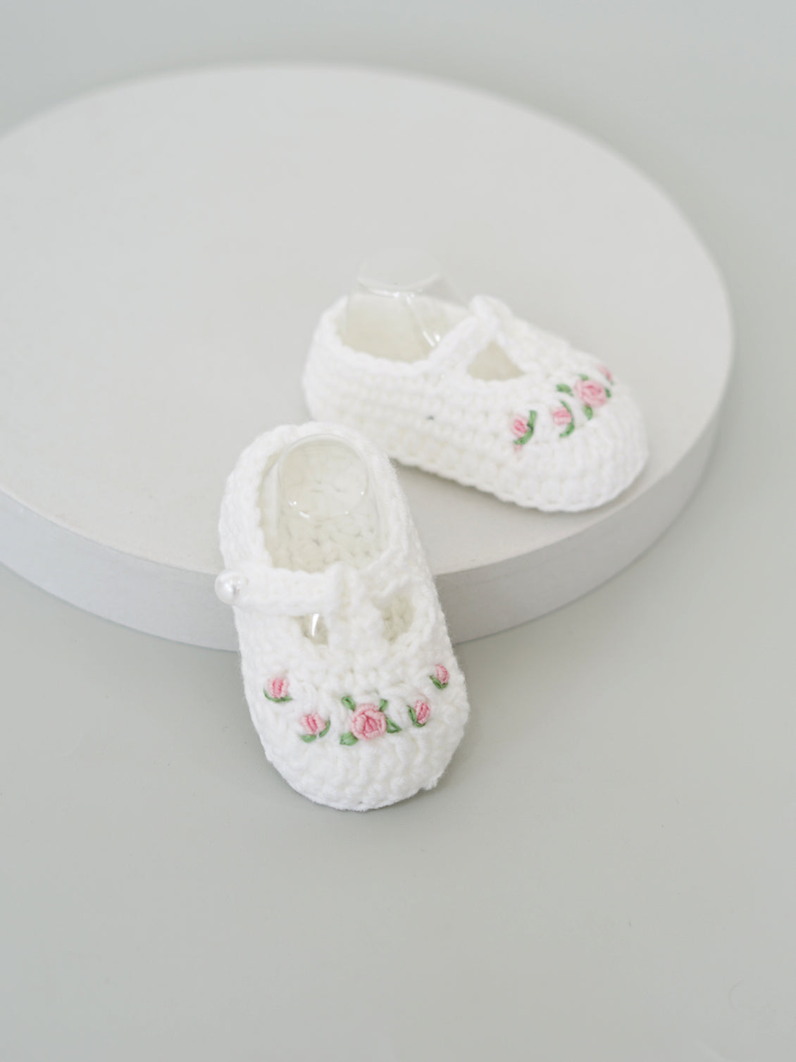 Multiple Flower Crochet Shoes in Pink