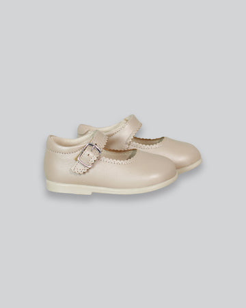 Hampton Shoes in Champagne