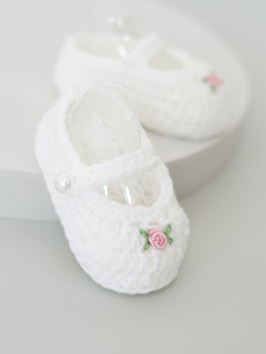 Single Flower Crochet Shoes in Pink